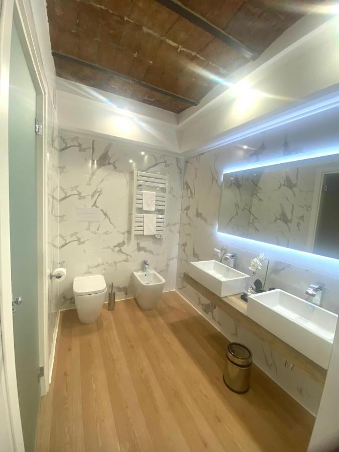 Miluar Luxury B&B - Vanvitelli Naples Exterior photo