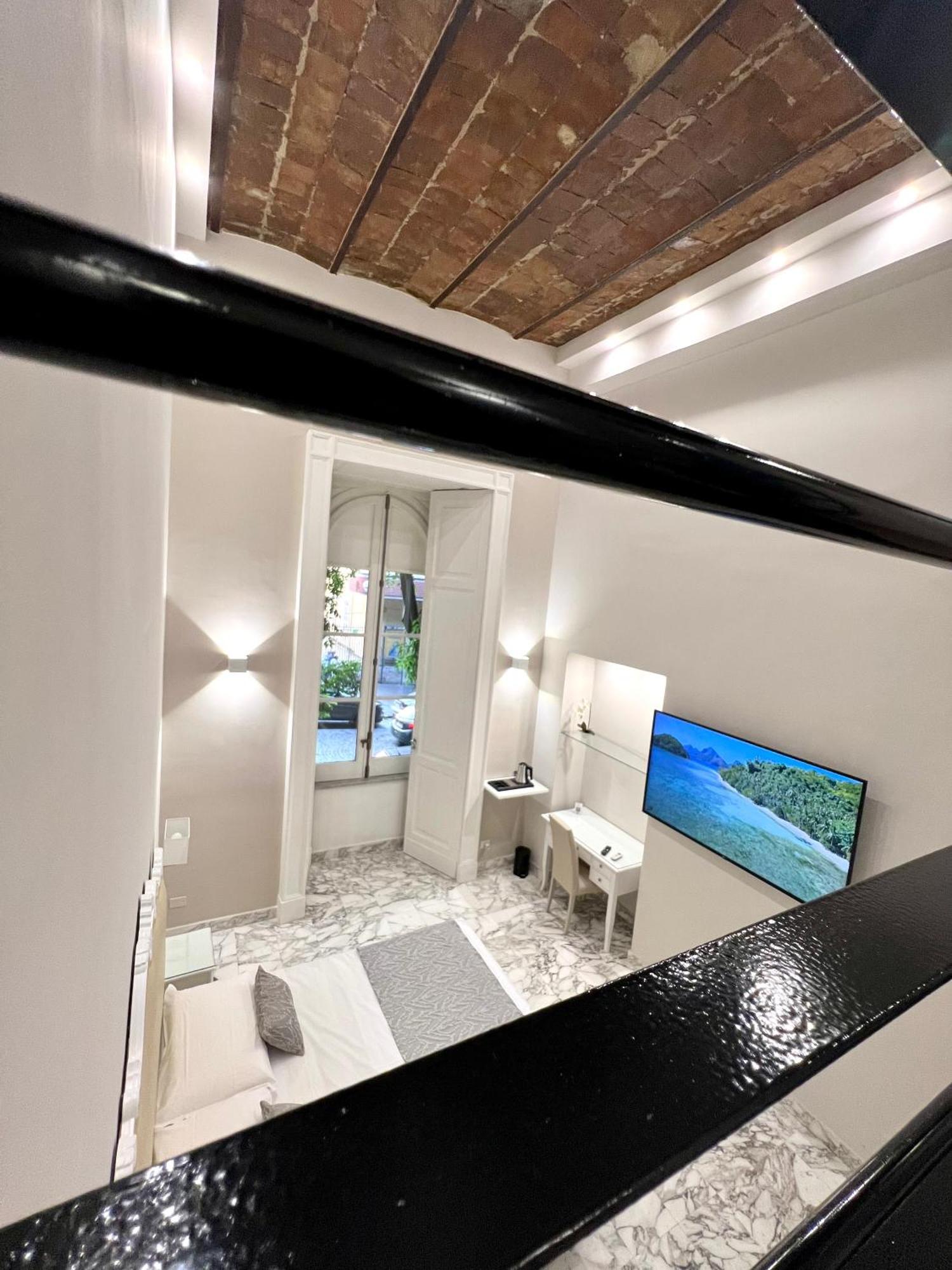 Miluar Luxury B&B - Vanvitelli Naples Exterior photo